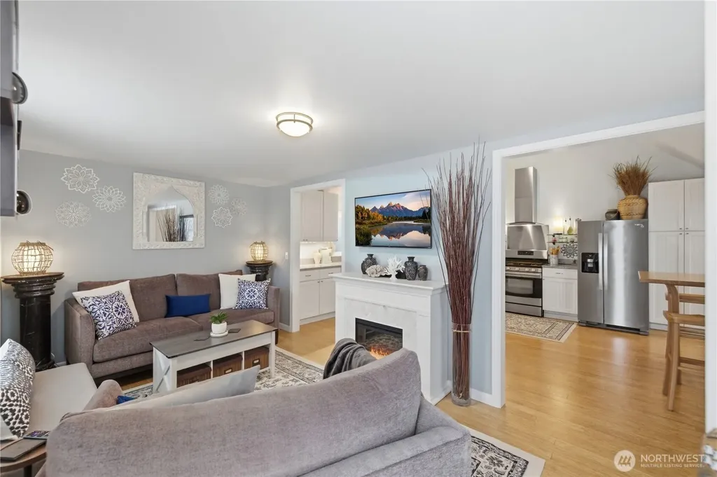 10611 2nd Place SW Seattle WA 98146