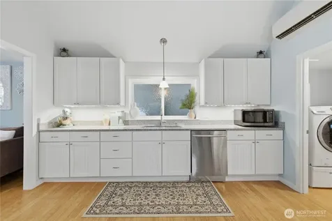 10611 2nd Place SW Seattle WA 98146