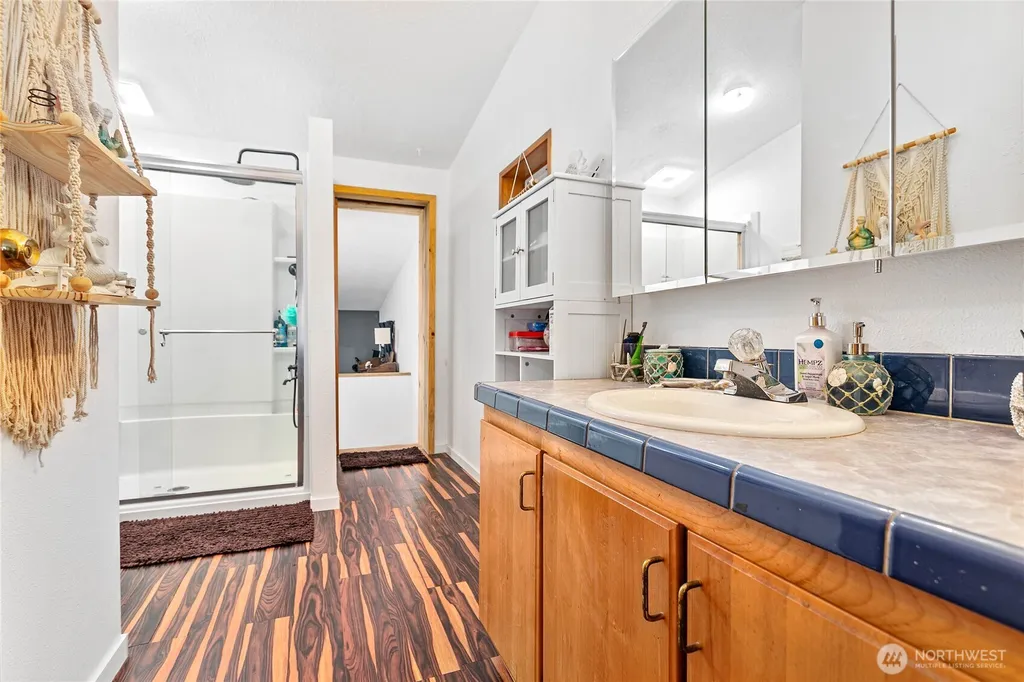 172 Sprague Valley Drive Maple Falls WA 98266