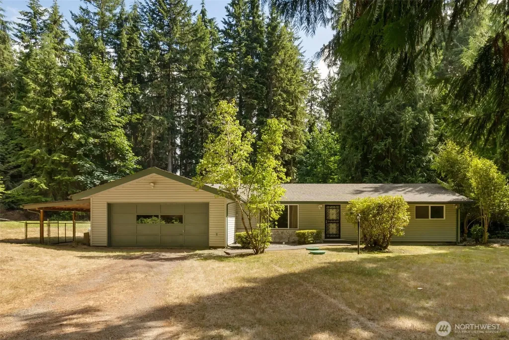 535 Surfcrest Place NE Poulsbo WA 98370