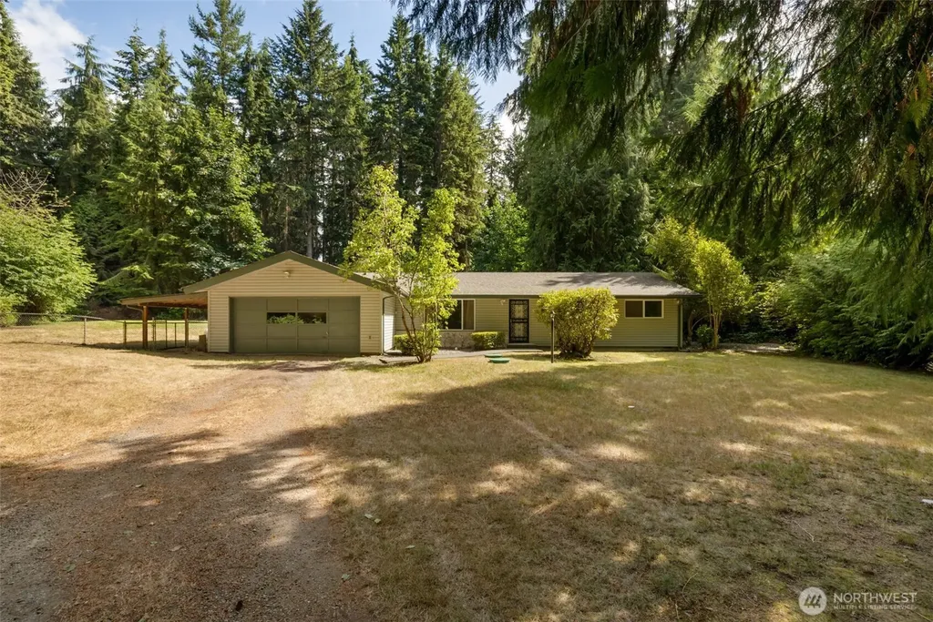 535 Surfcrest Place NE Poulsbo WA 98370