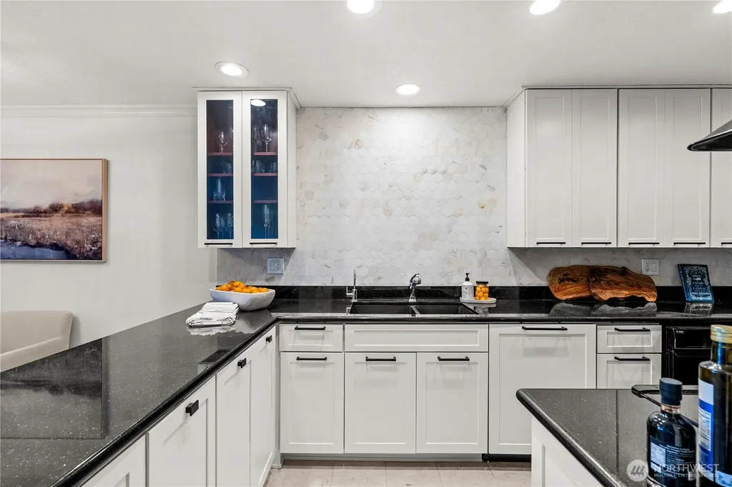 2501 Canterbury Lane E Seattle WA 98112