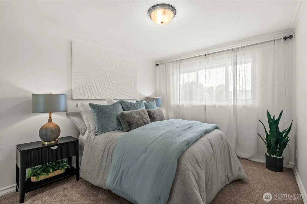 2501 Canterbury Lane E Seattle WA 98112