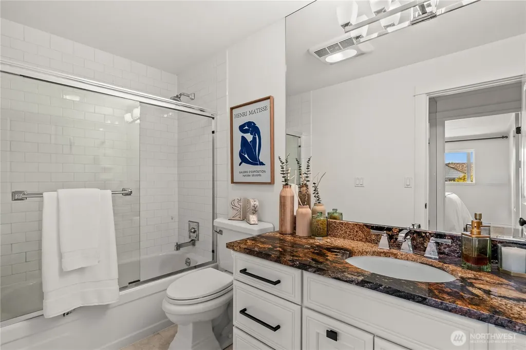 2501 Canterbury Lane E Seattle WA 98112