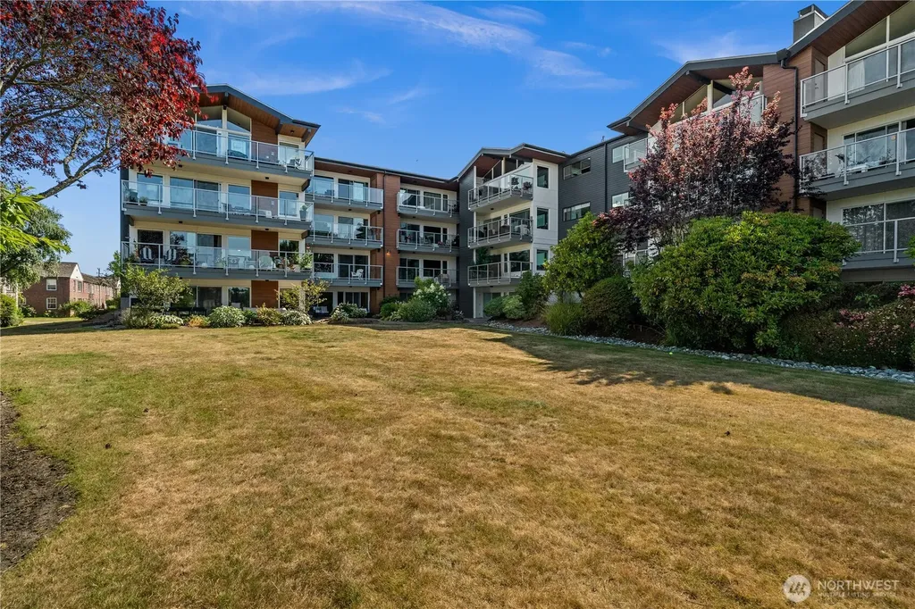 2501 Canterbury Lane E Seattle WA 98112