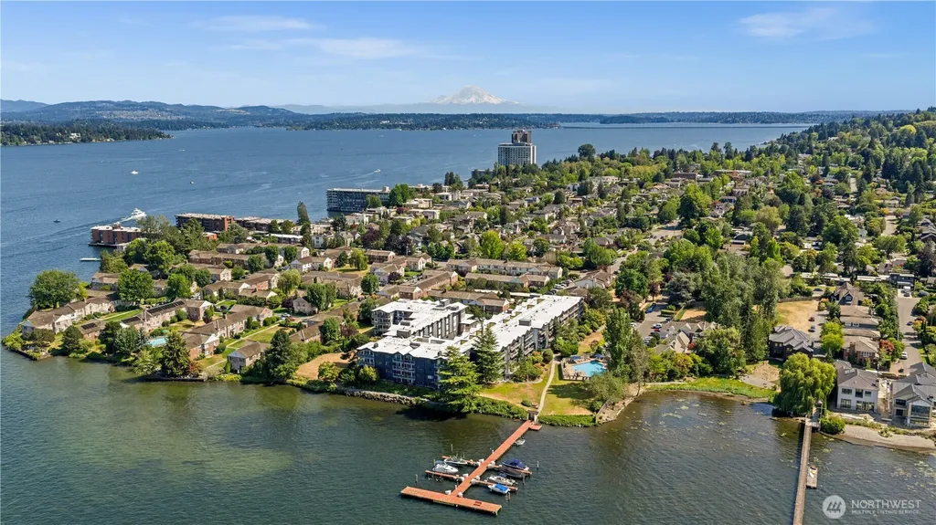 2501 Canterbury Lane E Seattle WA 98112