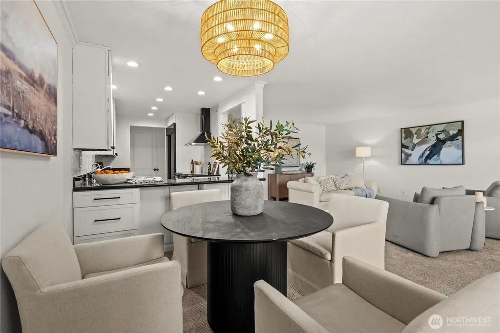 2501 Canterbury Lane E Seattle WA 98112