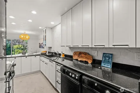 2501 Canterbury Lane E Seattle WA 98112