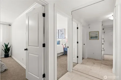 2501 Canterbury Lane E Seattle WA 98112