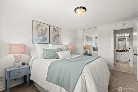 2501 Canterbury Lane E Seattle WA 98112