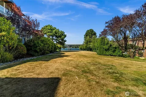 2501 Canterbury Lane E Seattle WA 98112