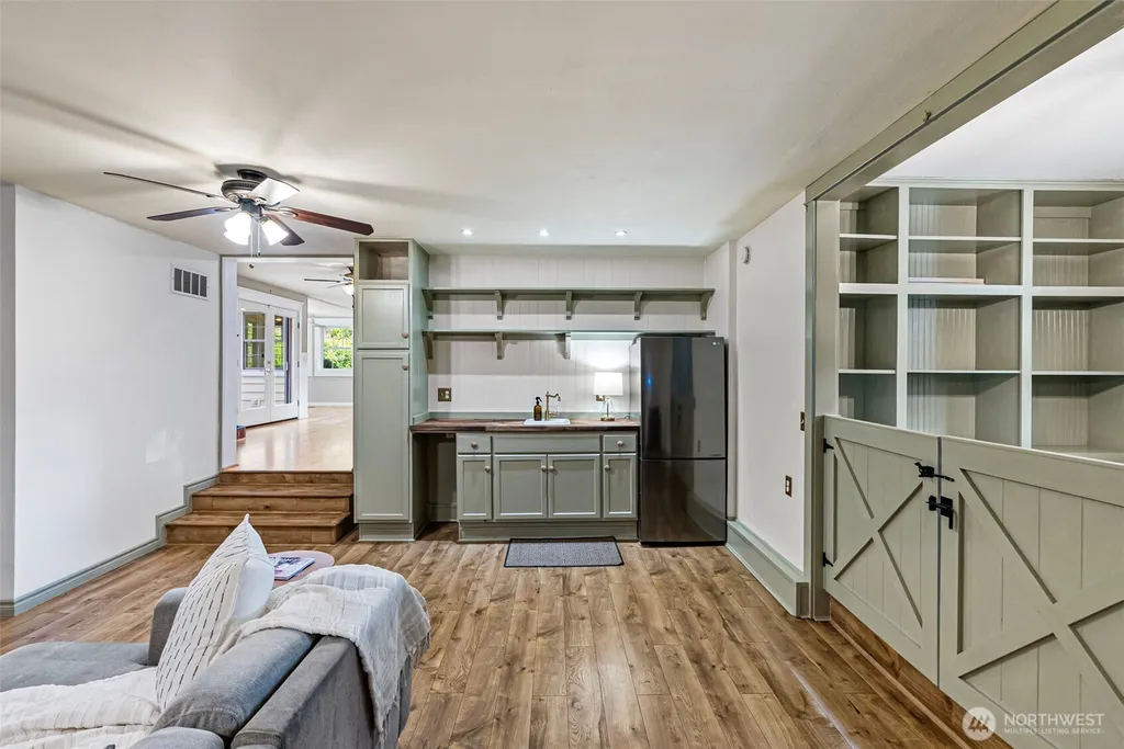 24810 Big Valley Road NE Poulsbo WA 98370