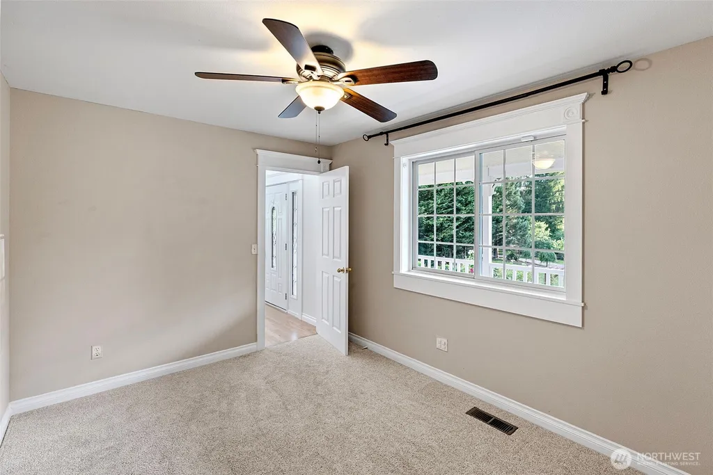 24810 Big Valley Road NE Poulsbo WA 98370