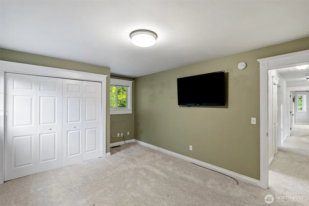 24810 Big Valley Road NE Poulsbo WA 98370