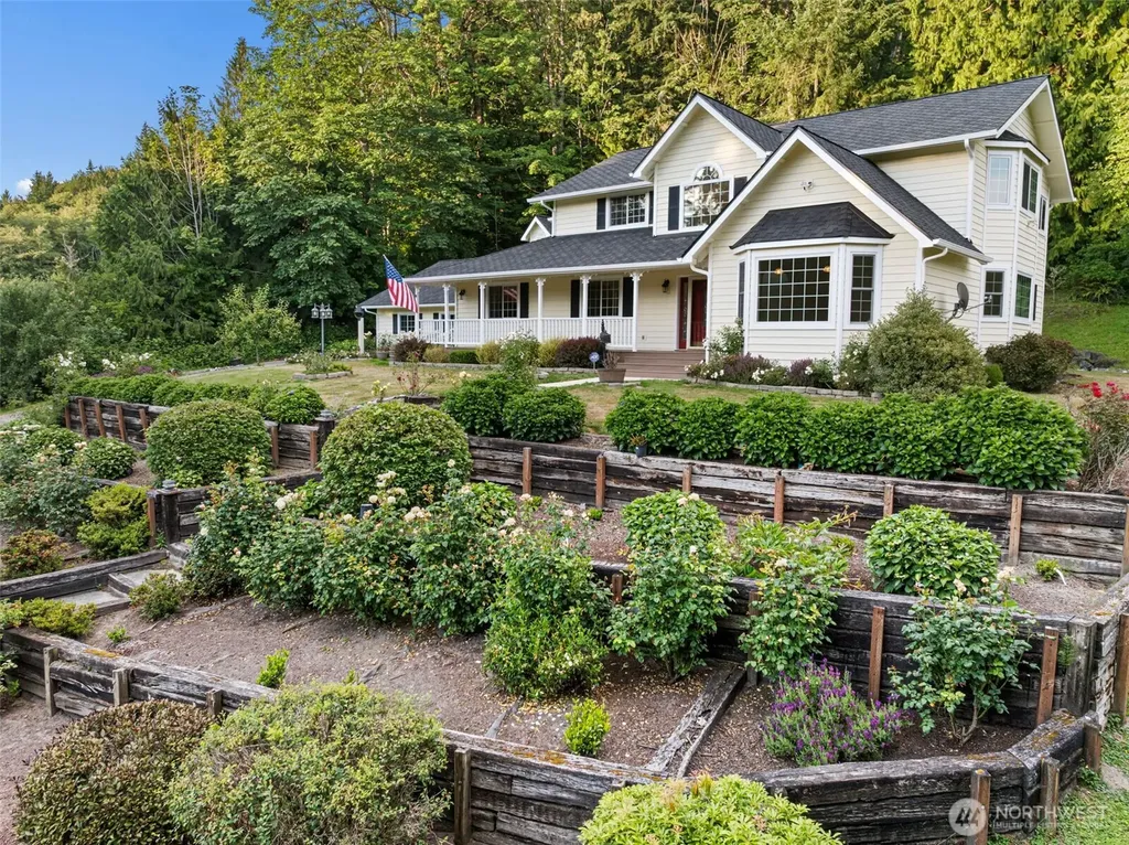 24810 Big Valley Road NE Poulsbo WA 98370