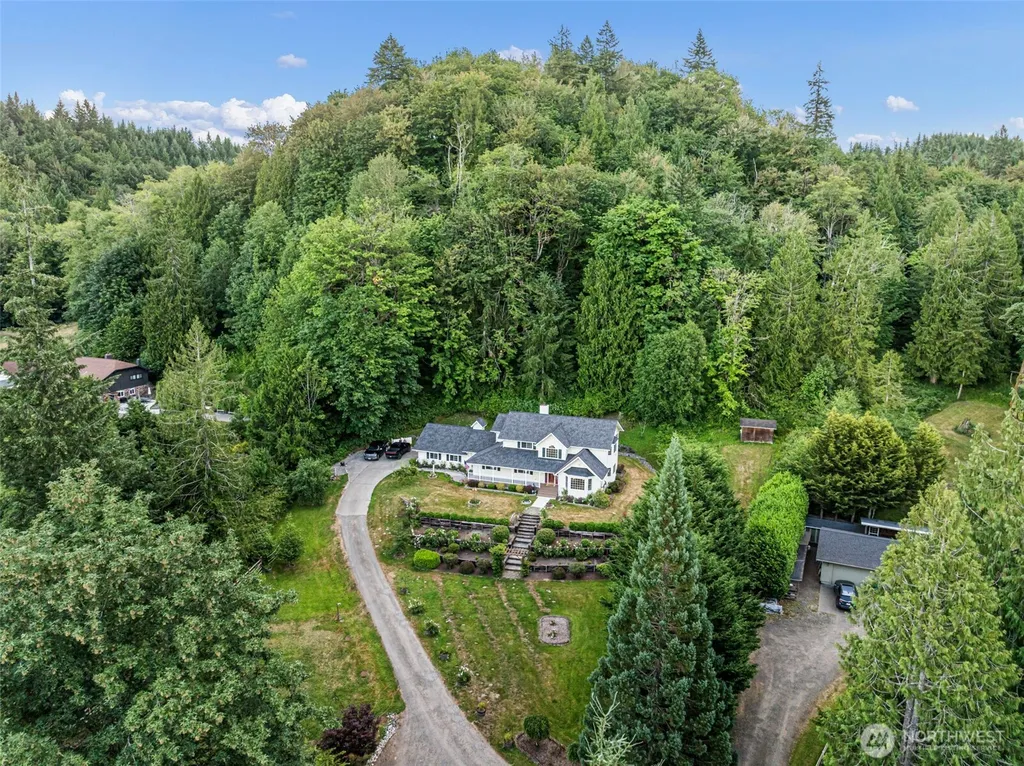 24810 Big Valley Road NE Poulsbo WA 98370