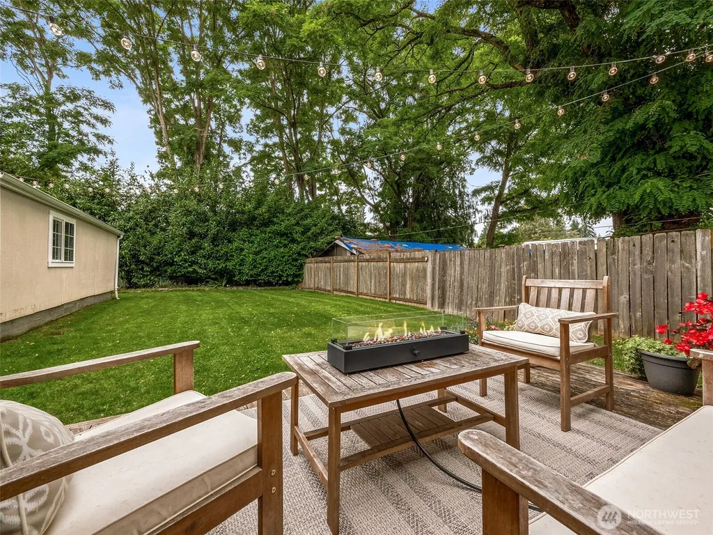 13247 4th Avenue S Burien WA 98168
