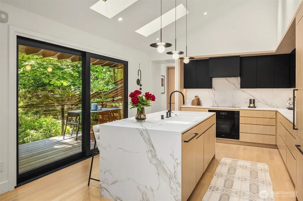 5 Lindley Road Mercer Island WA 98040