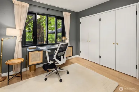 5 Lindley Road Mercer Island WA 98040