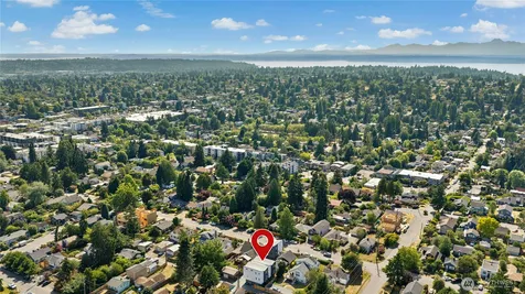 9242 Dayton Avenue N Seattle WA 98103