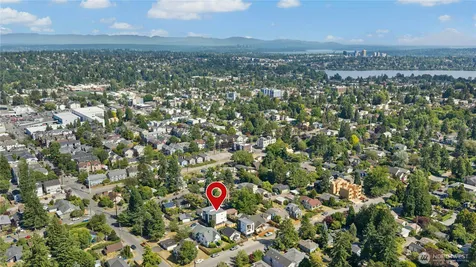 9242 Dayton Avenue N Seattle WA 98103