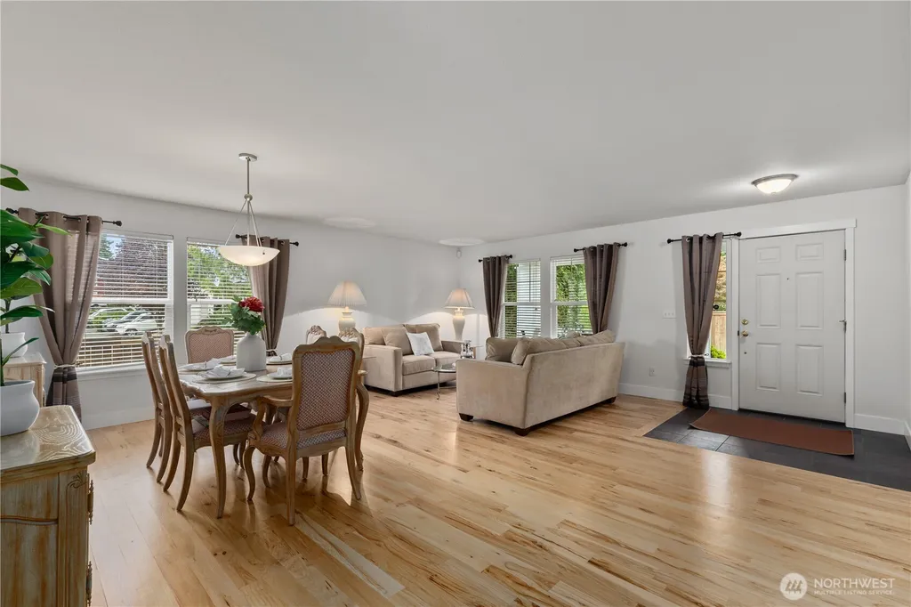 23236 SE 262nd Court Maple Valley WA 98038