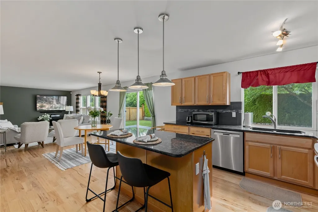 23236 SE 262nd Court Maple Valley WA 98038