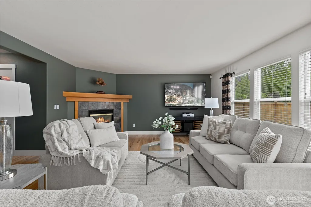 23236 SE 262nd Court Maple Valley WA 98038