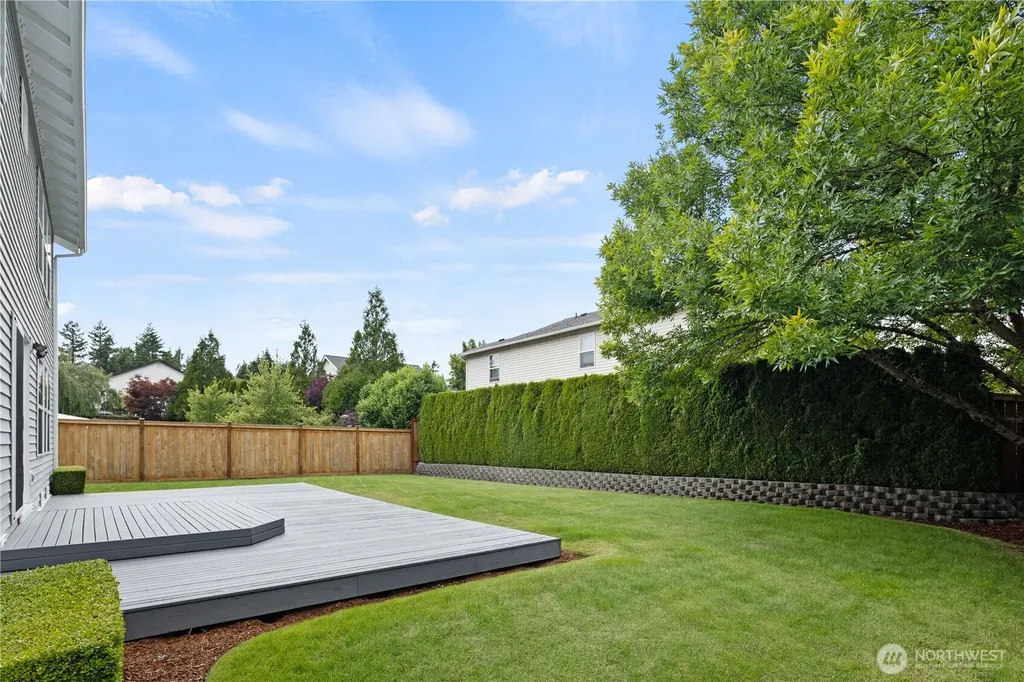 23236 SE 262nd Court Maple Valley WA 98038