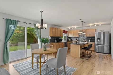 23236 SE 262nd Court Maple Valley WA 98038