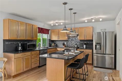 23236 SE 262nd Court Maple Valley WA 98038