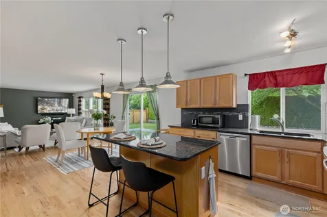 23236 SE 262nd Court Maple Valley WA 98038