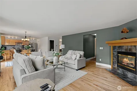 23236 SE 262nd Court Maple Valley WA 98038