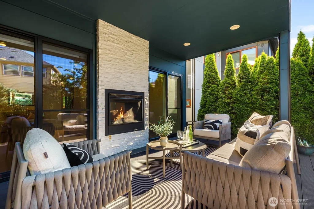 1494 14th Place NE Issaquah WA 98029