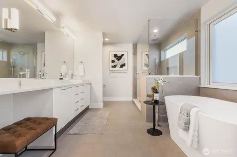 1494 14th Place NE Issaquah WA 98029