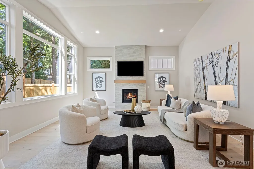 12829 NE 78th Place Kirkland WA 98033