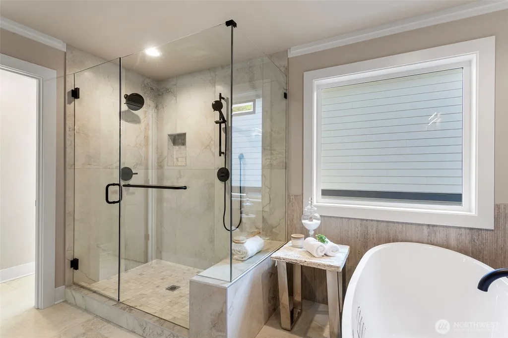 12829 NE 78th Place Kirkland WA 98033