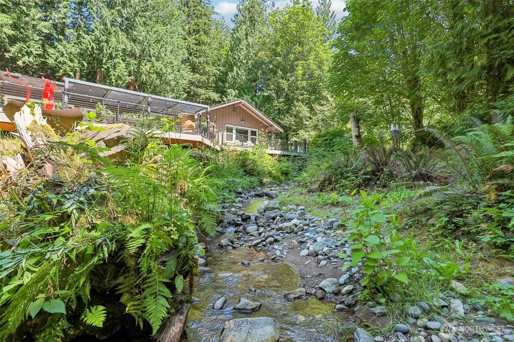 24017 SE 111th Street Issaquah WA 98027