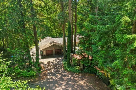 24017 SE 111th Street Issaquah WA 98027