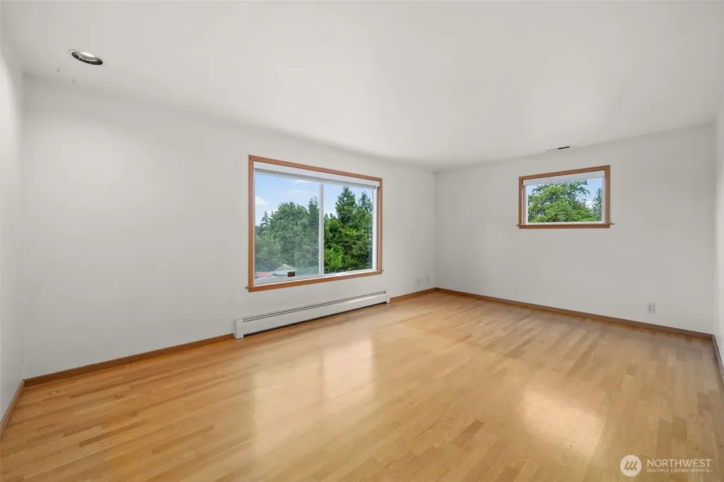309 129th Street East Avenue Tacoma WA 98445