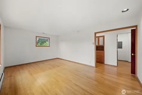 309 129th Street East Avenue Tacoma WA 98445