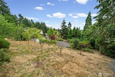 309 129th Street East Avenue Tacoma WA 98445
