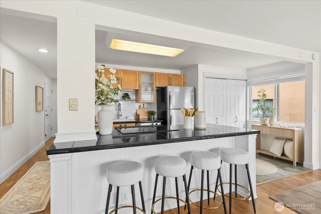 3700 W 25th Place Seattle WA 98199