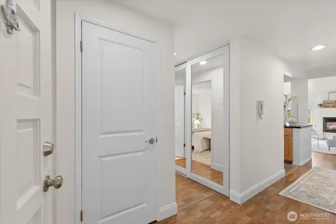 3700 W 25th Place Seattle WA 98199