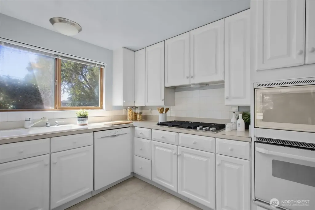236 Farallone Avenue Fircrest WA 98466