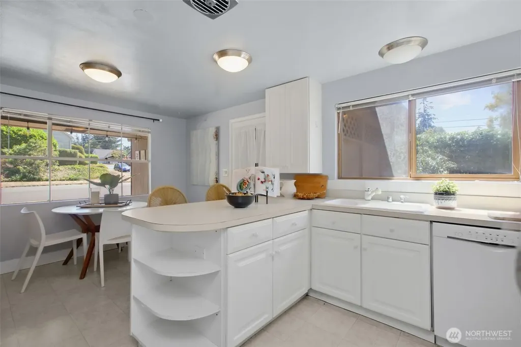 236 Farallone Avenue Fircrest WA 98466