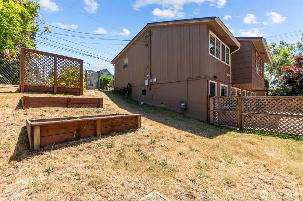 236 Farallone Avenue Fircrest WA 98466