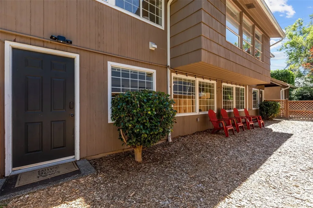 236 Farallone Avenue Fircrest WA 98466