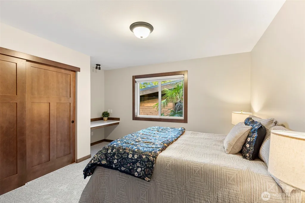7273 Banner Road SE Port Orchard WA 98367