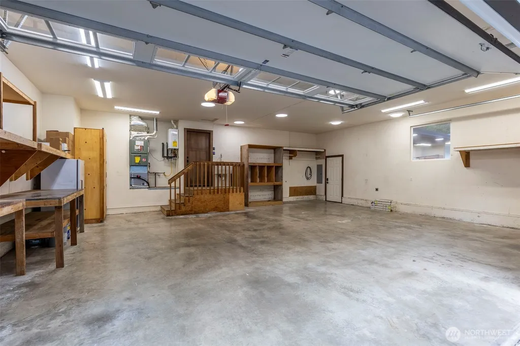 7273 Banner Road SE Port Orchard WA 98367
